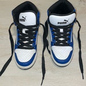 Boys’ Puma high top tie sneakers